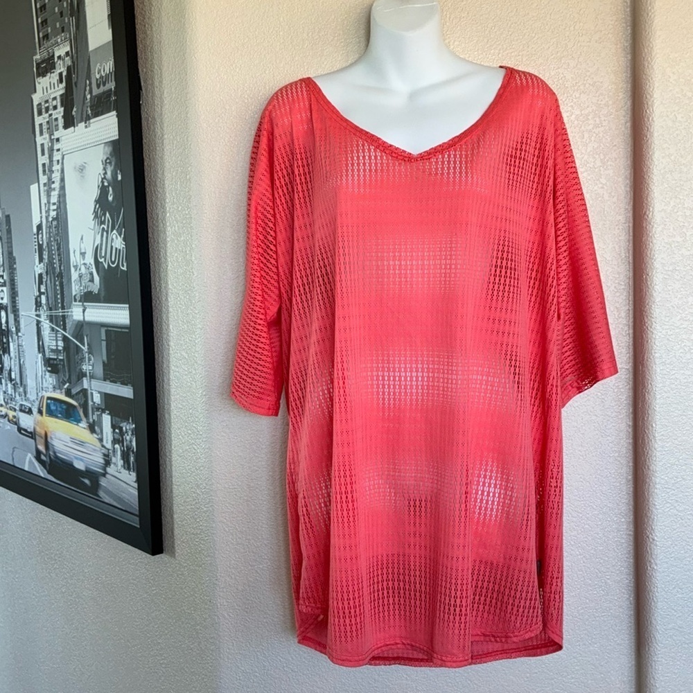 O’neill tee coverup, women's M, loose weave mesh, sheer. EUC - Picture 3 of 13